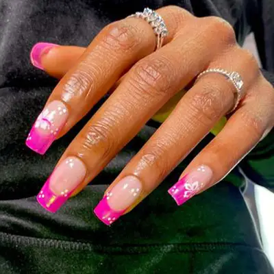 magenta manicures