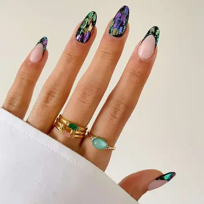 Black Multichrome Nails - MYM Beauty Dark Nail Ideas