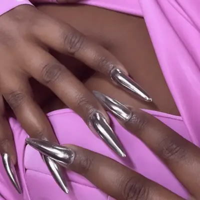 lizzo chrome nails