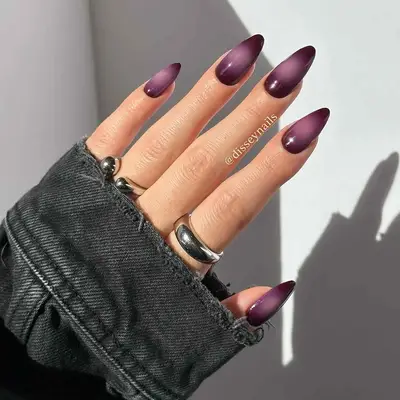 Eggplant Aura Nails in shades of purple