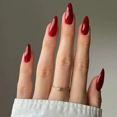 Vixen Red Almond-Shaped Nails