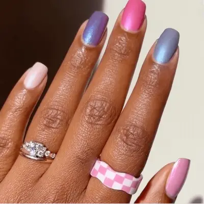 Short pastel chrome nails