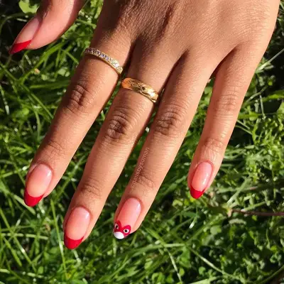 red nail designs