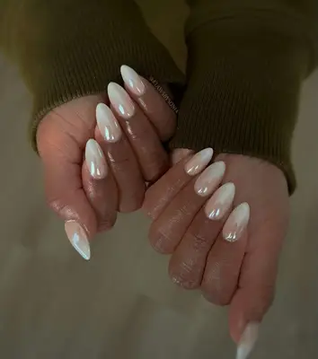 An ombré glazed manicure. 