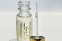 Sally Hansen Vitamin E Nail & Cuticle Oil