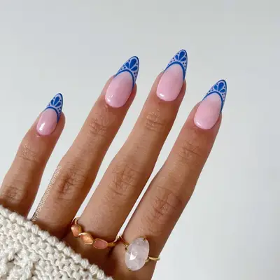 French manicure with French Toile tips.