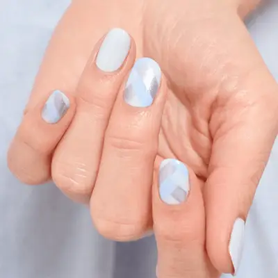 Baby blue manicure