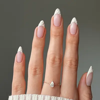 snowflake french Manicure