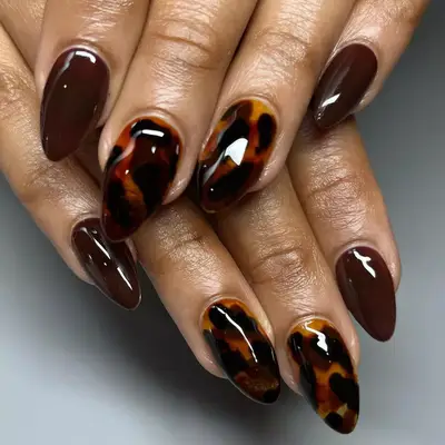 Cherry mocha nails. 