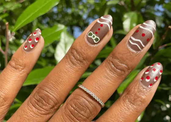 17 pomysłów na paznokcie z piernika, które są niczym innym, jak noża do ciastek