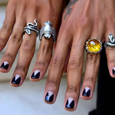 Black-and-white faux stiletto nail designs