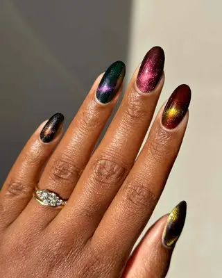 mismatched velvet nails 