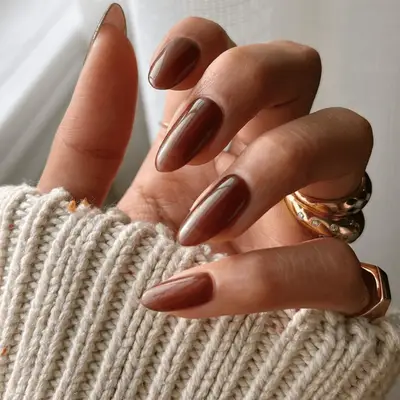 Sheer chocolate milk nails 