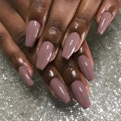 Pretty Coffin Nail Shape Manicure Mauve
