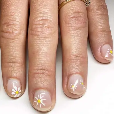 Short floral nails