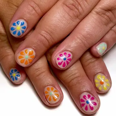 Short floral nails