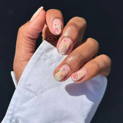 Short floral nails