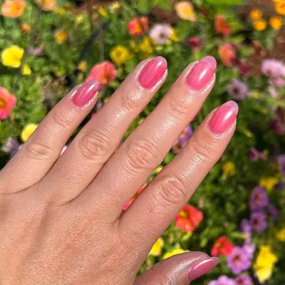Strawberry chrome manicure
