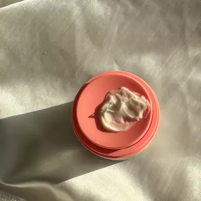 close up of drunk elephant bora barrier cream