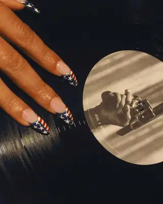 Beyonces nails