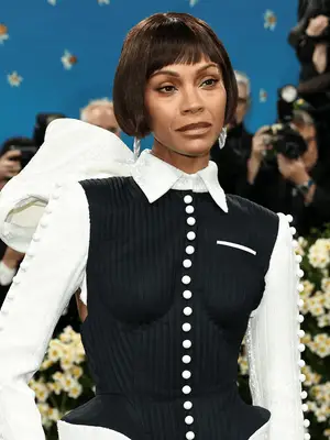 Zoe Saldana wearing blunt bob with micro bangs