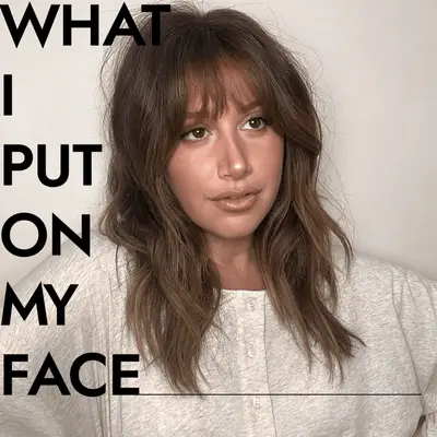 Ashley Tisdale selfie