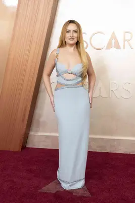 Amelia Dimoldenberg at the 2025 Oscars