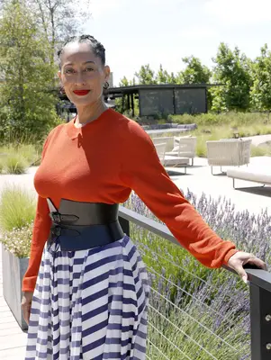 Tracee Ellis Ross shows off her 