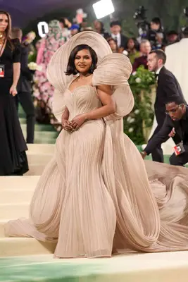 Mindy Kaling wears a neutral, sculptural Gaurav Gupta gown to the 2024 Met Gala