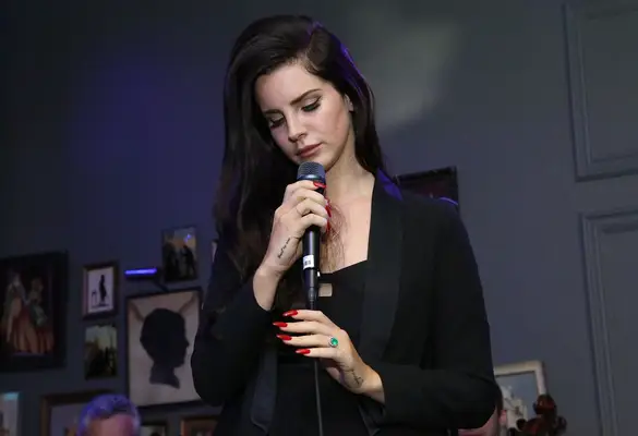Lana Del Rey with big hair