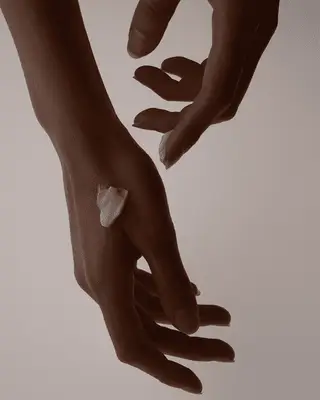 Soft Services Theraplush handcream swatch