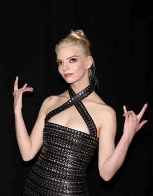 Anya Taylor-Joy showing off her black and red French manicure