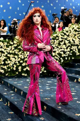 Chappell Roan wears a sparkly pink suit to the 2025 Met Gala