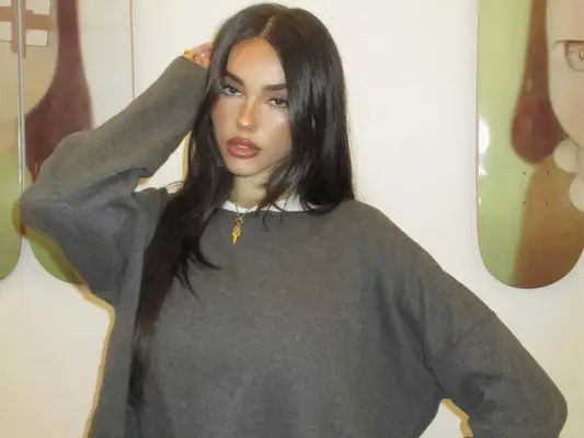 Madison Beer droppede lige sin go-to blank læbe combo