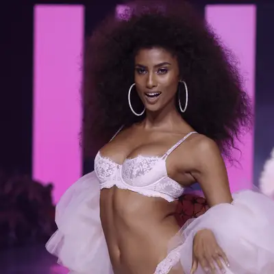 Imaan Hammam walking the Victoria