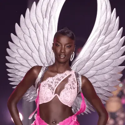 Anok Yai walking the Victoria