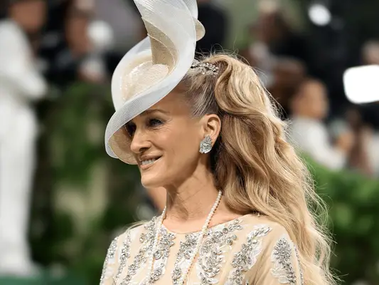 Silver Met Gala Mani Sarah Jessica Parkerová je tak snadné znovu vytvořit doma