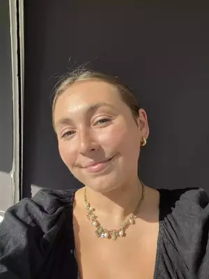 Editor with dewy skin