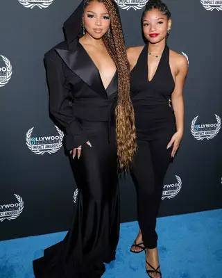Chloe and Halle Bailey on the red carpet 