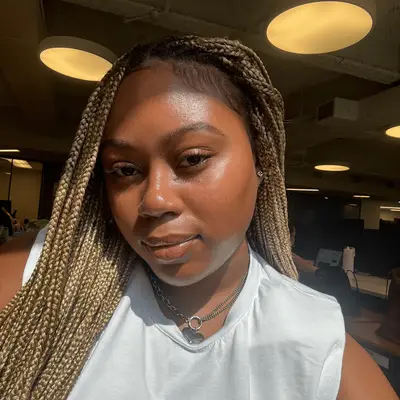 MYM Beauty intern Essence Wiley wearing Hourglass Unreal Liquid Blush