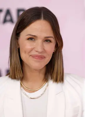 Jennifer Garner on the red carpet