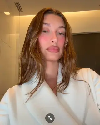 Hailey Bieber