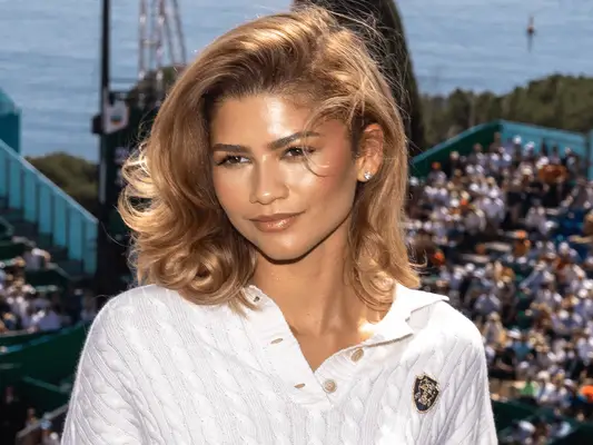 Zendaya with blonde hair. 