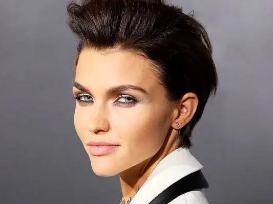 ruby rose gray smokey eye