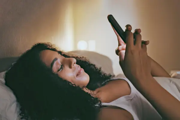 Comment choisir entre Hinge et Bumble, selon les experts en rencontres