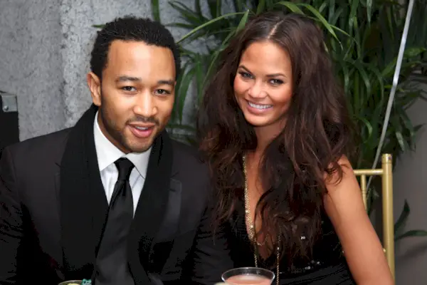 La relación de John Legend y Chrissy Teigen es de lo que están hechos los sueños en las redes sociales