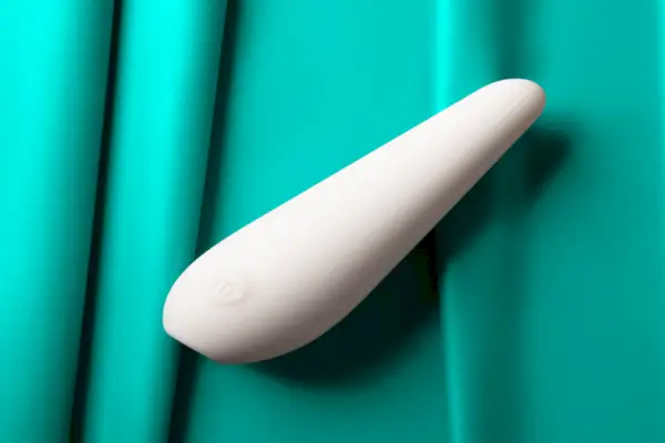 Revisión de Maude Vibe: Mis pensamientos honestos después de probar el vibrador de bala económico