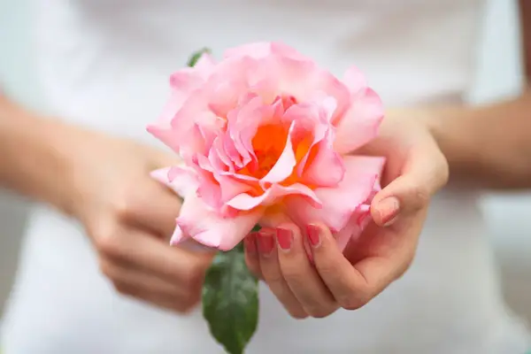 6 modi strabilianti per stimolare il tuo clitoride