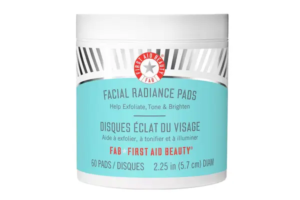 First Aid Beauty Facial Radiance Pads