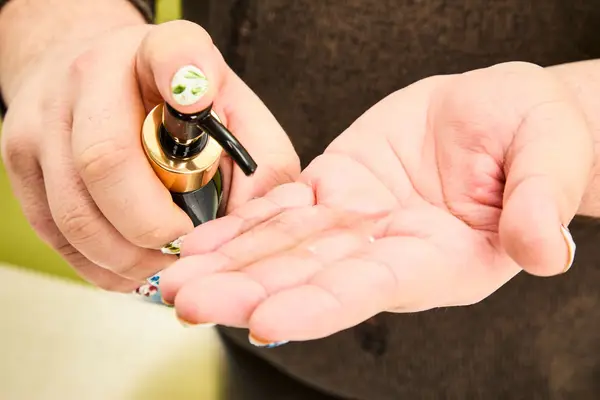 Dr. Dennis Gross Skincare Alpha Beta Ultra Gentle Daily Peel for Sensitive Skin